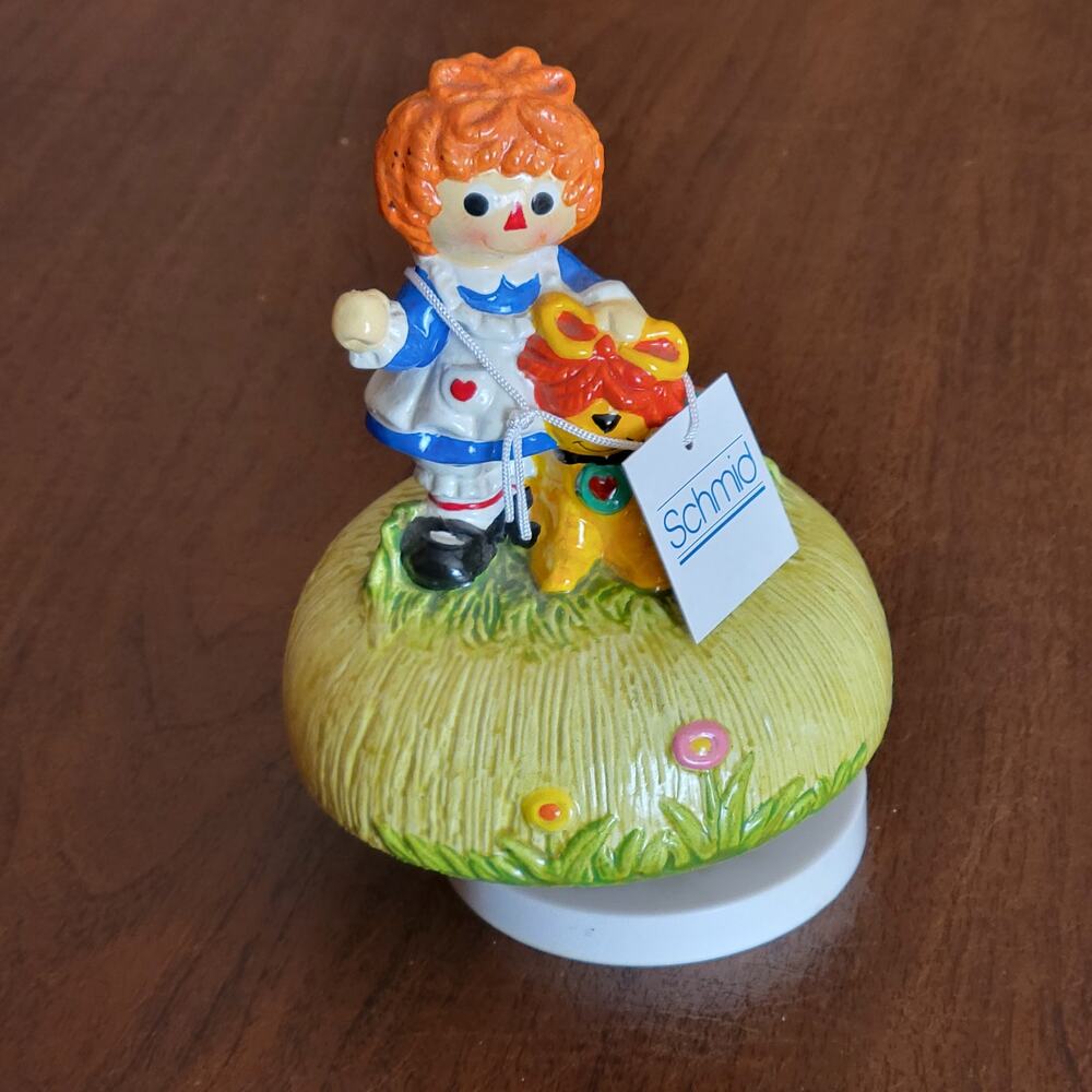 Vintage Schmid Raggedy Ann and Raggedy Dog Music Box #349 Made in Japan New